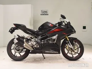 Honda CBR250RR-2
