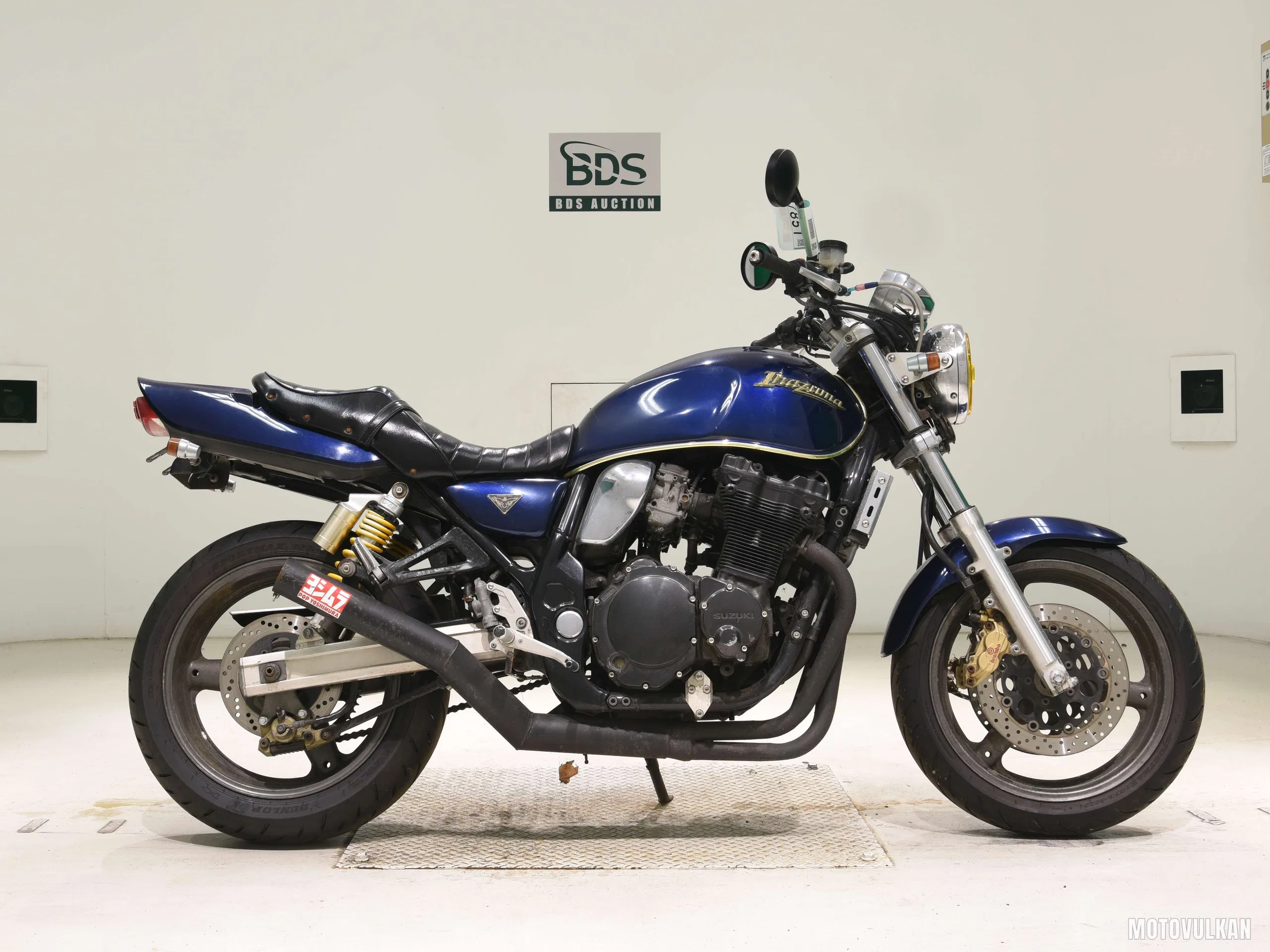 Suzuki INAZUMA400