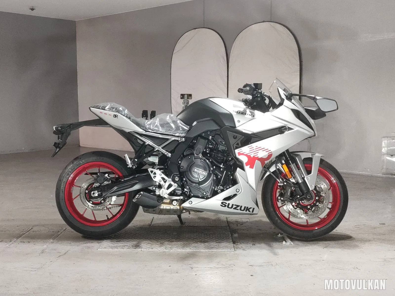 Suzuki GSX-8R