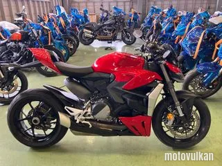 Ducati Ducati Streetfighter V2