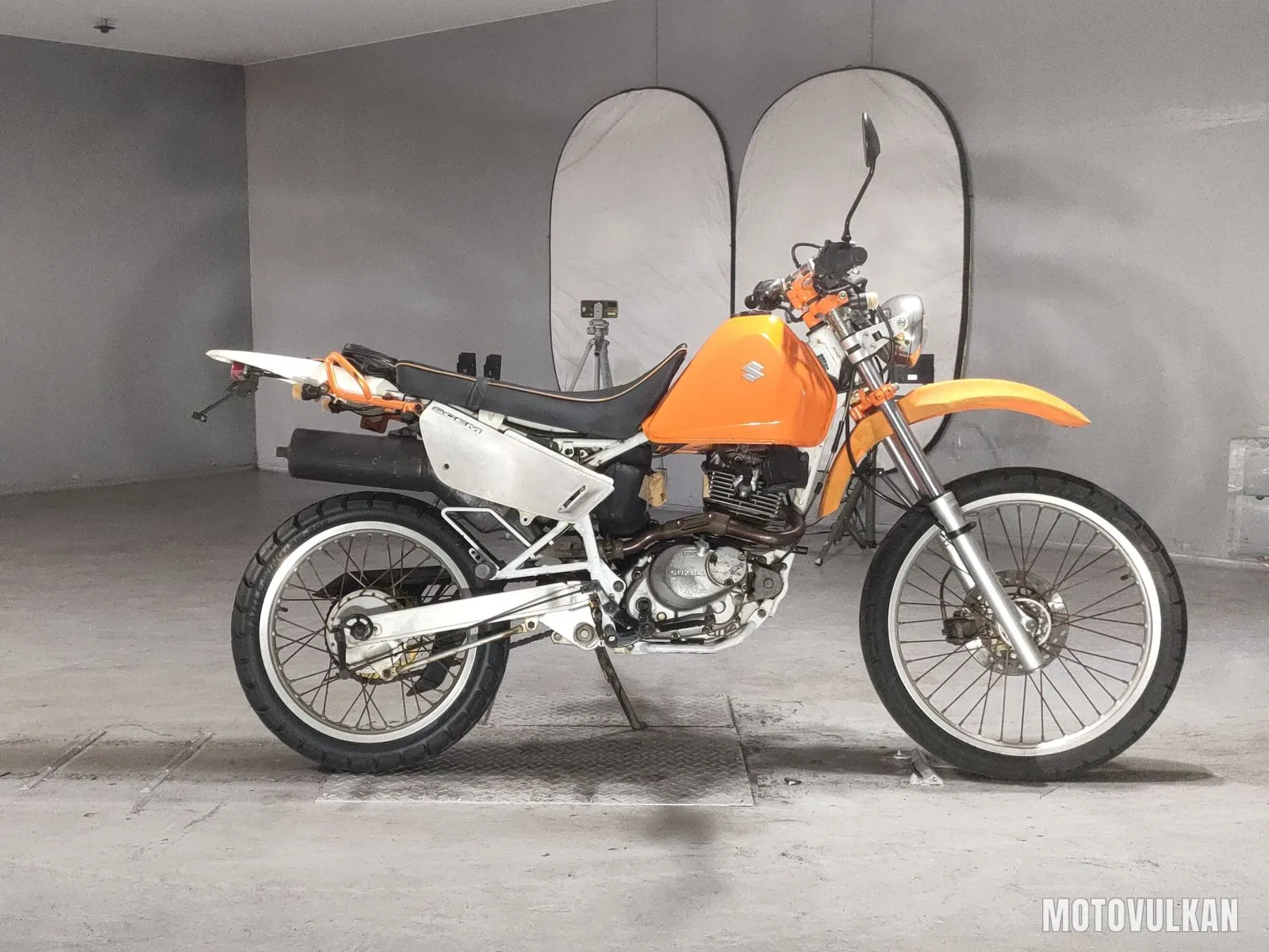 Suzuki DF200E