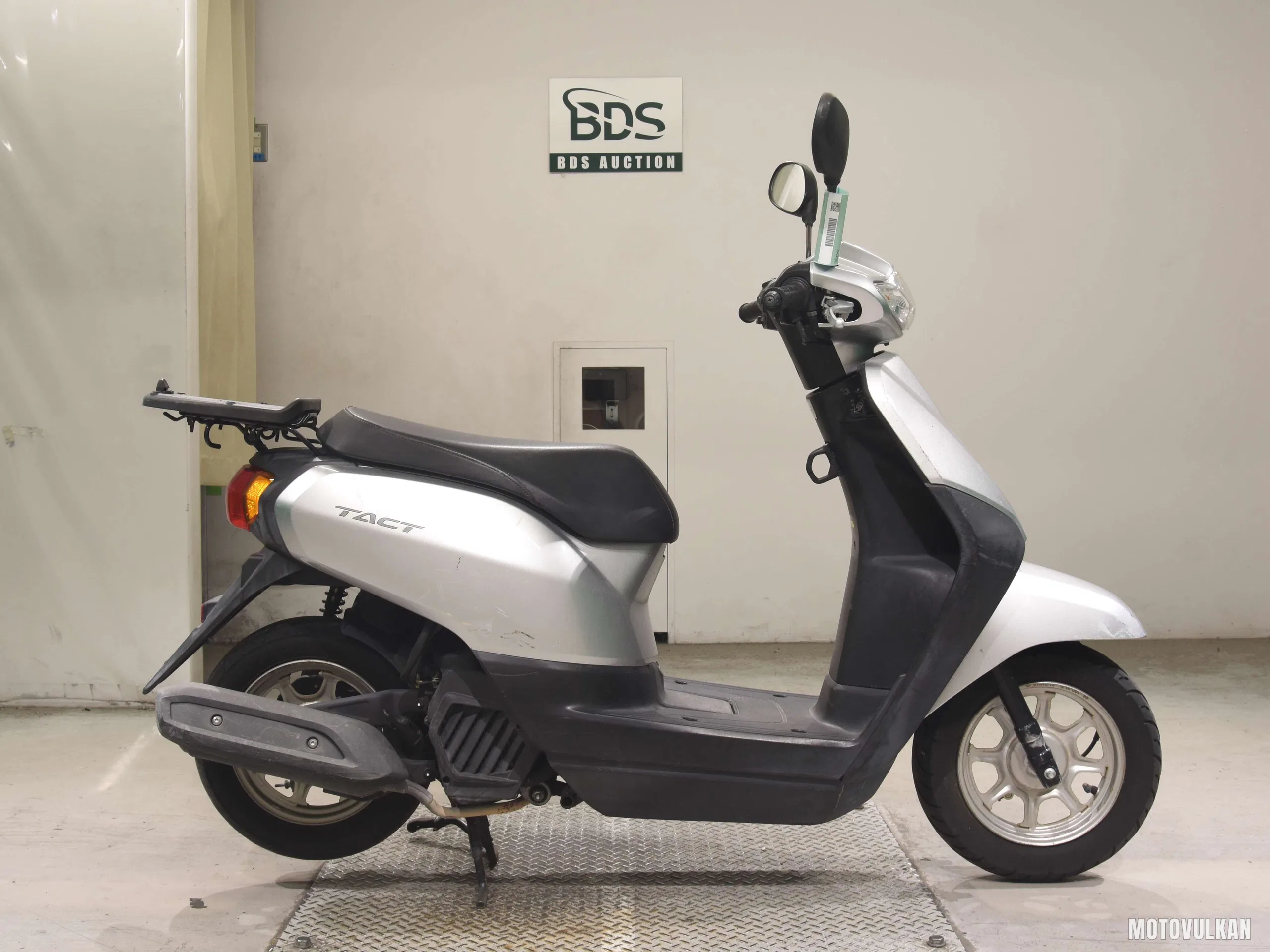 Honda TACT-4 Basic