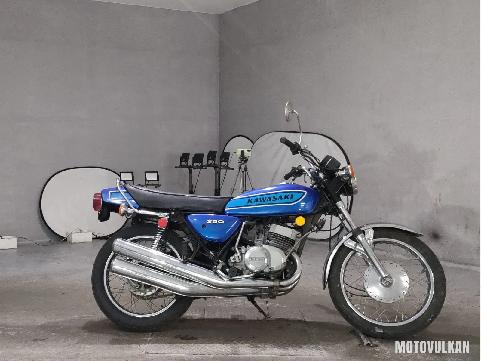 Kawasaki 250SS