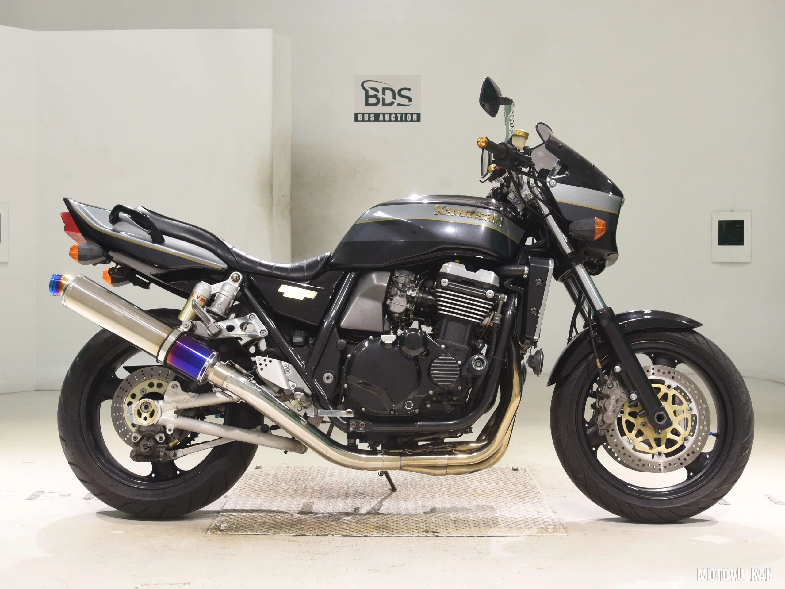 Kawasaki ZRX1100