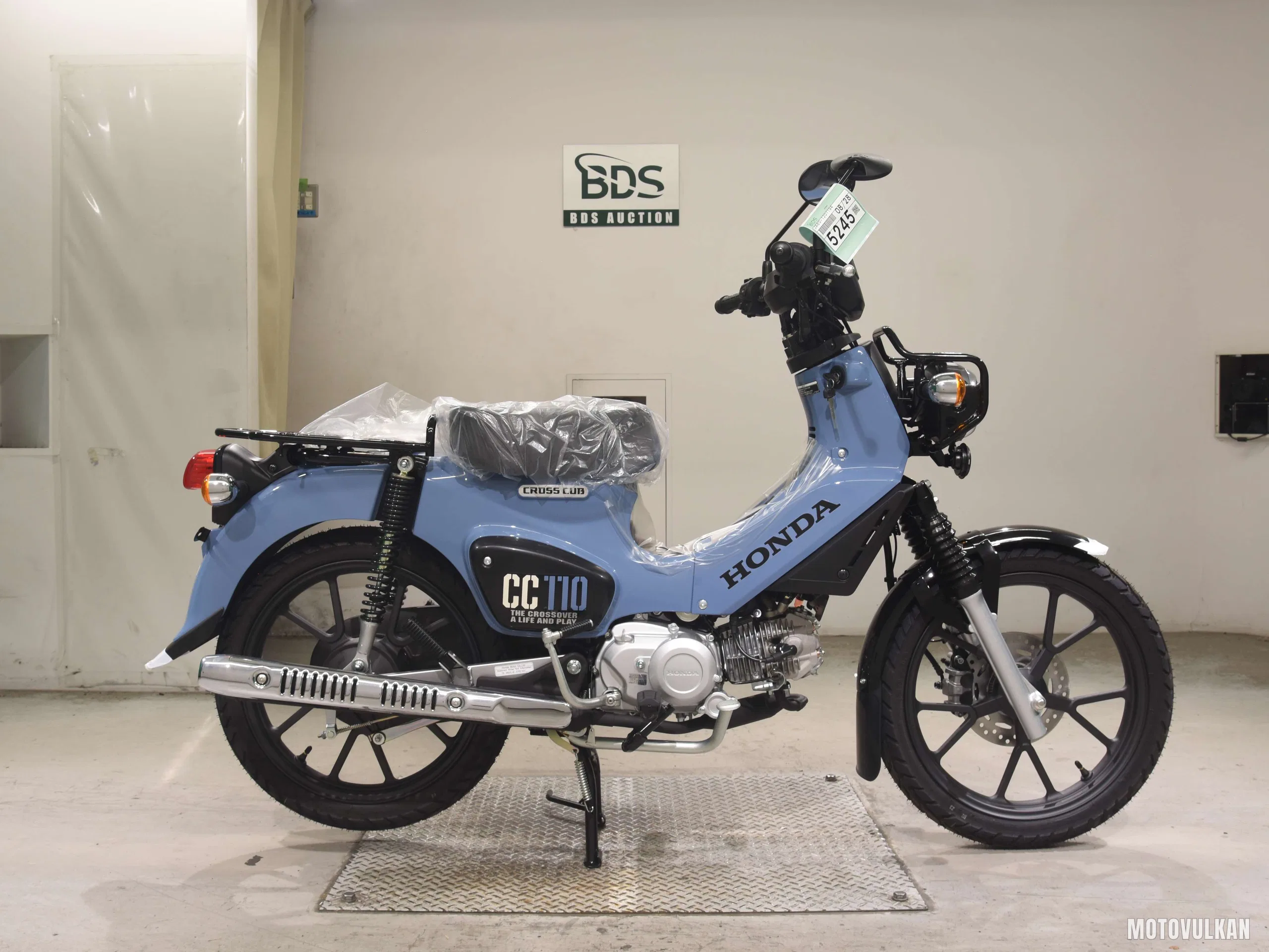 Honda Cross Cub 110-3
