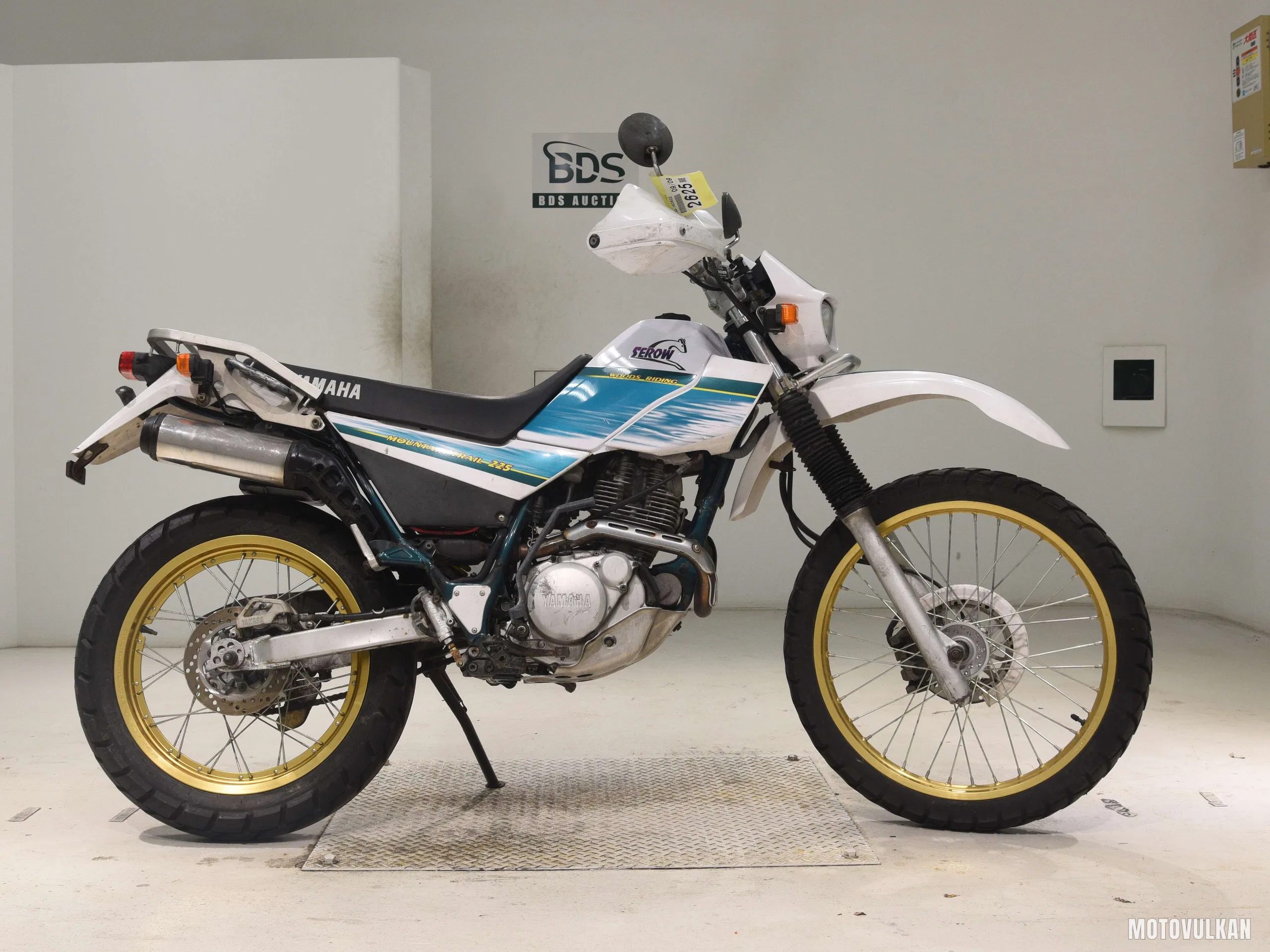 Yamaha SEROW225-3