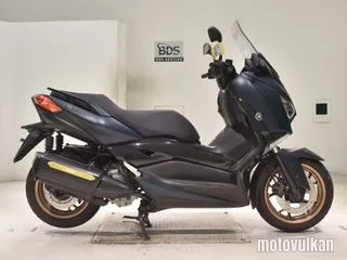 Yamaha X-MAX250-2
