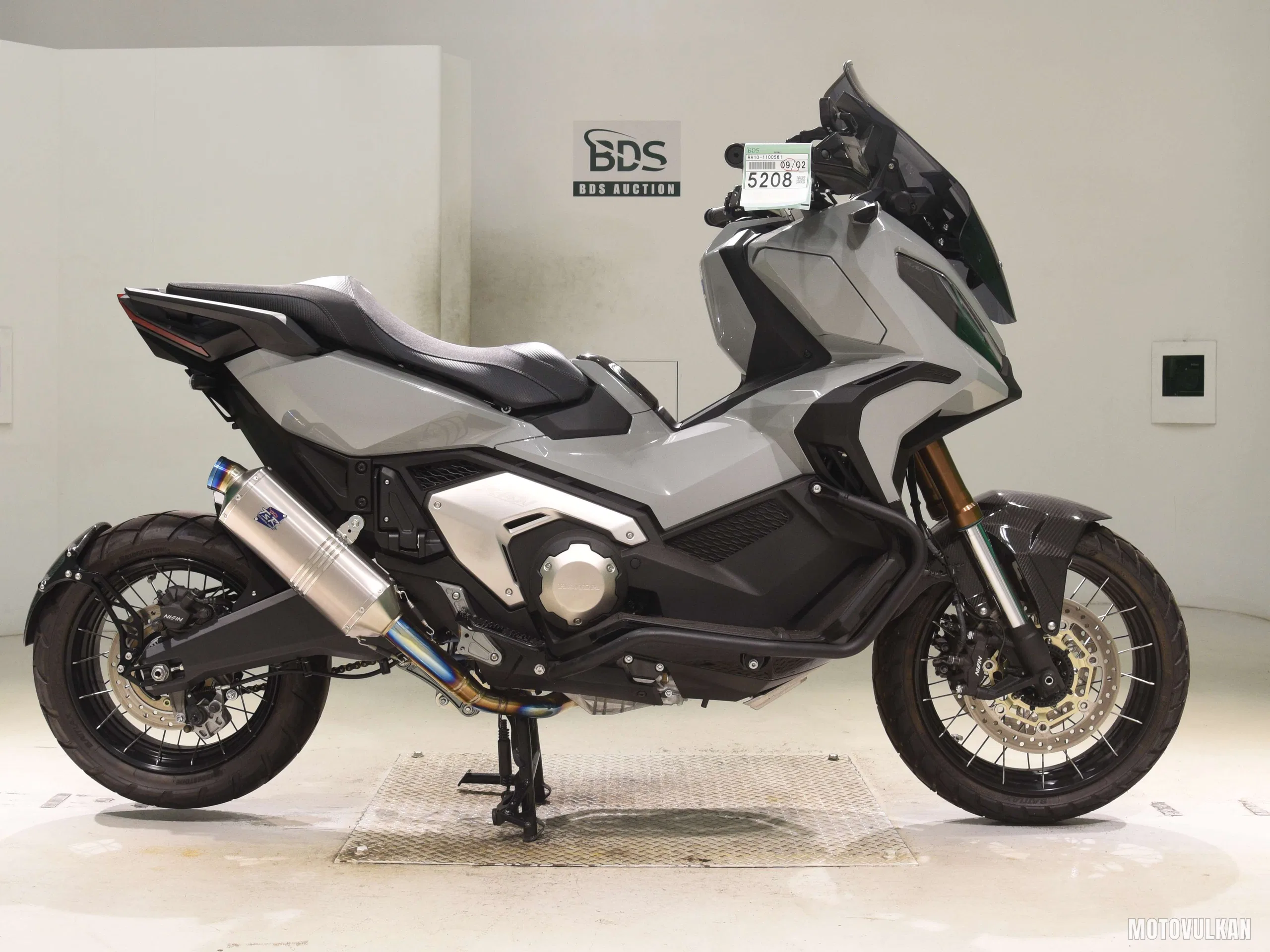 Honda X-ADV750-2
