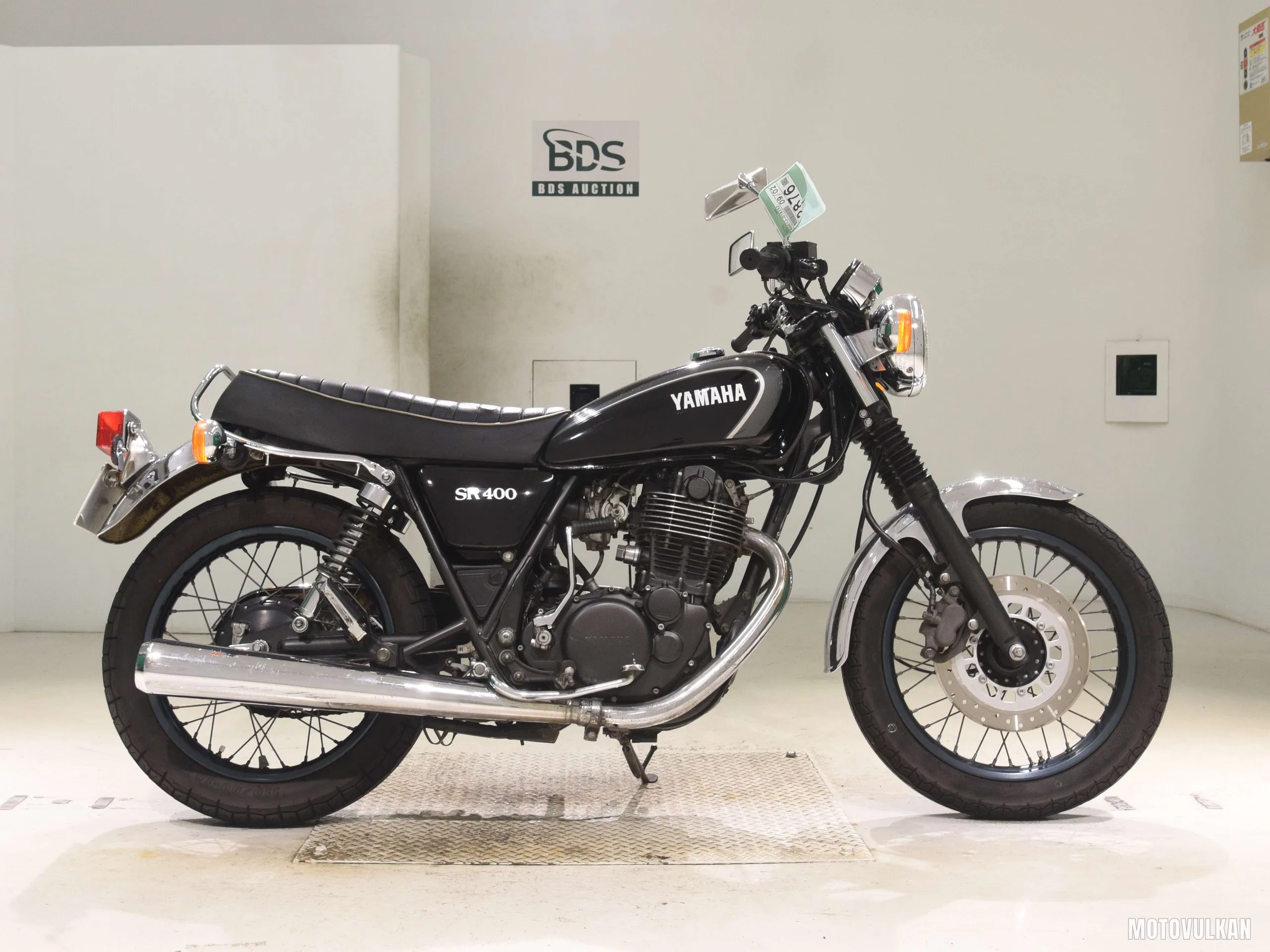 Yamaha SR400-3