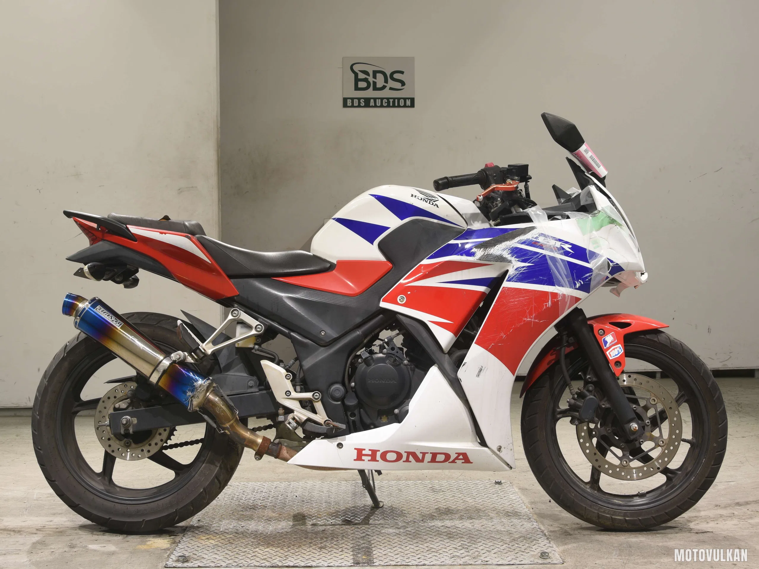 Honda CBR250R-3