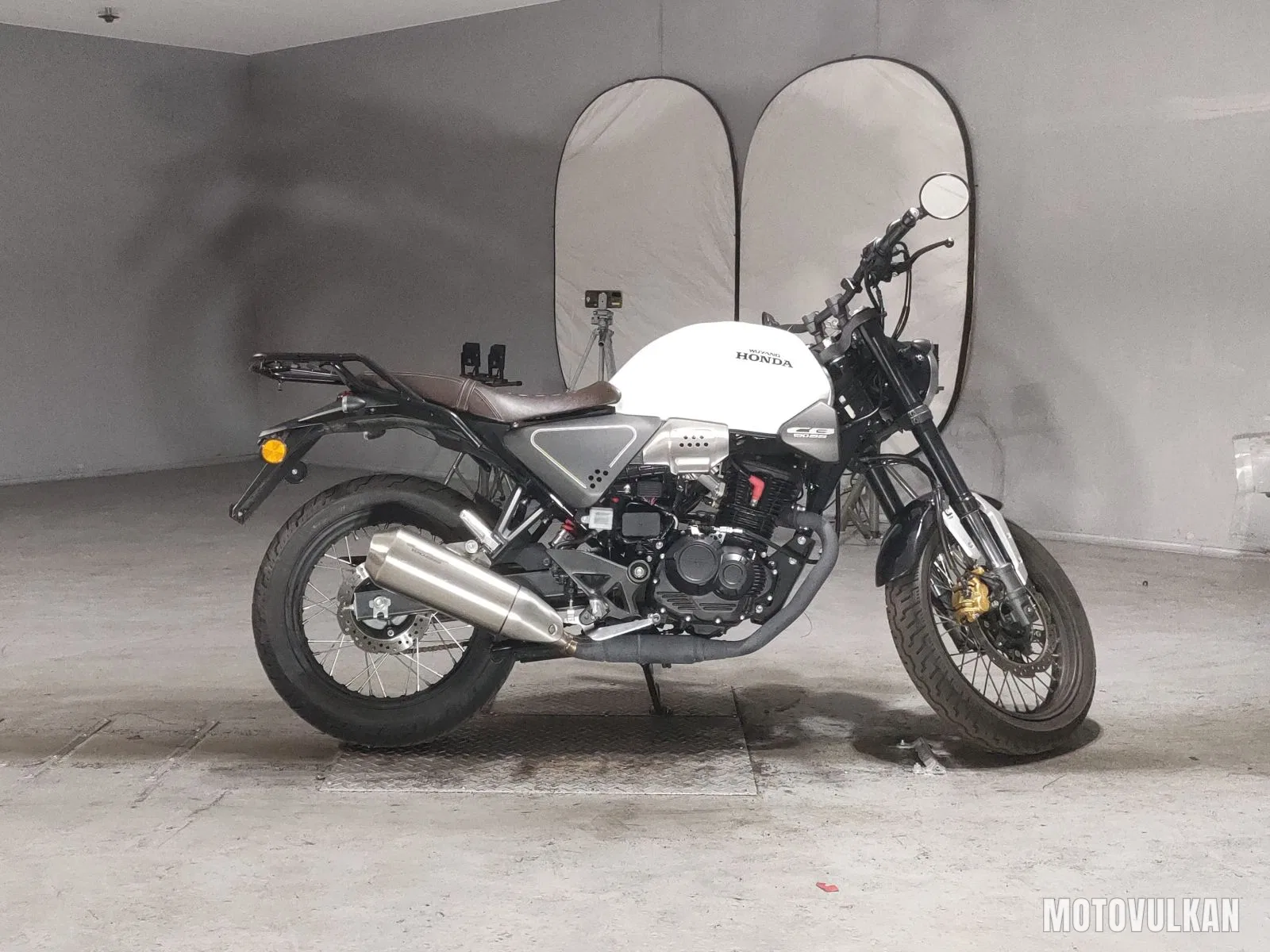 Honda CB190SS