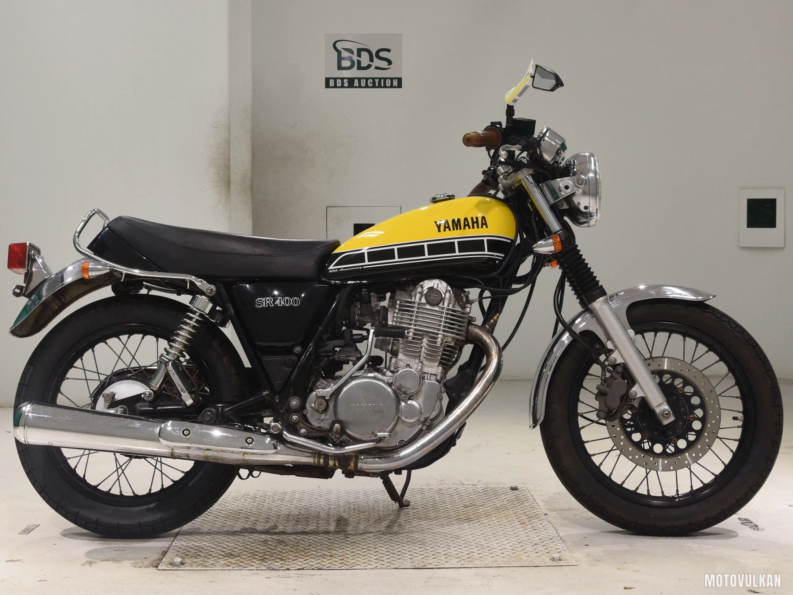 Yamaha SR400-4