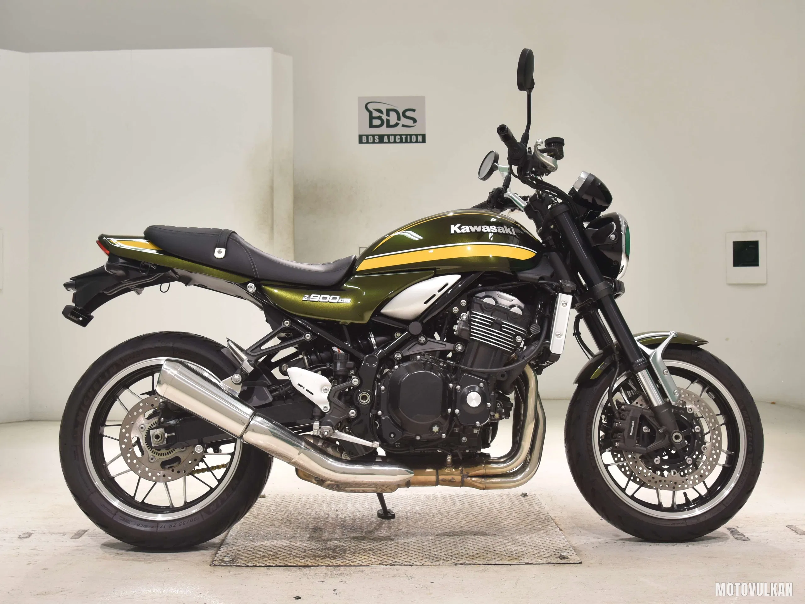 Kawasaki Z900RS