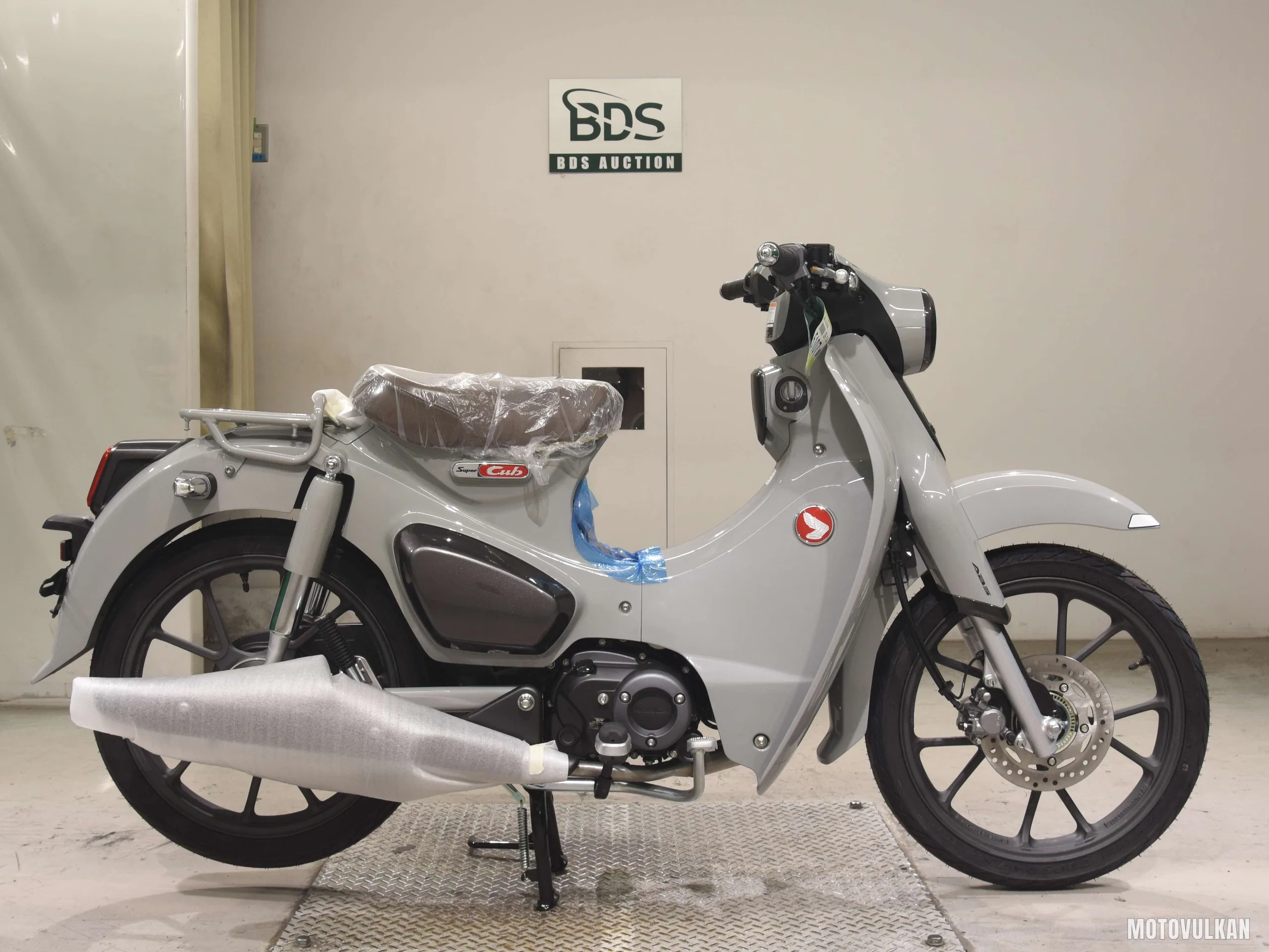 Honda C125-2