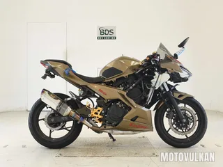 Kawasaki NINJA400-2