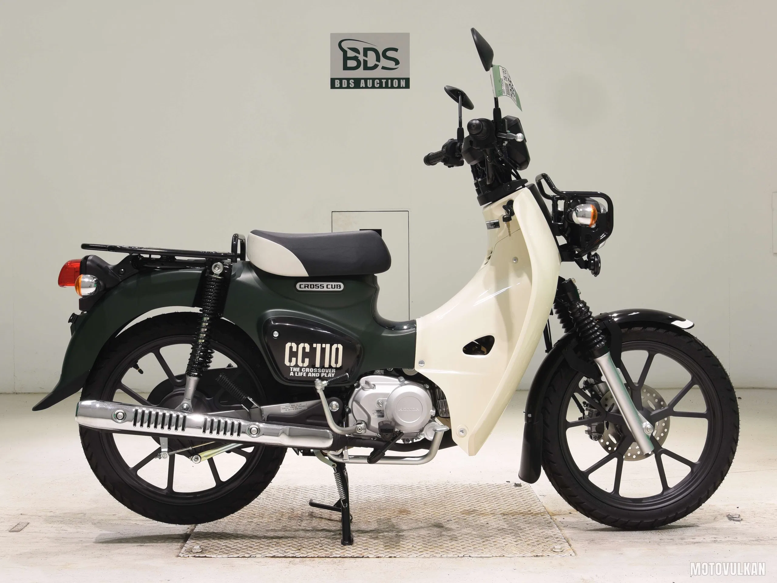 Honda Cross Cub 110-3