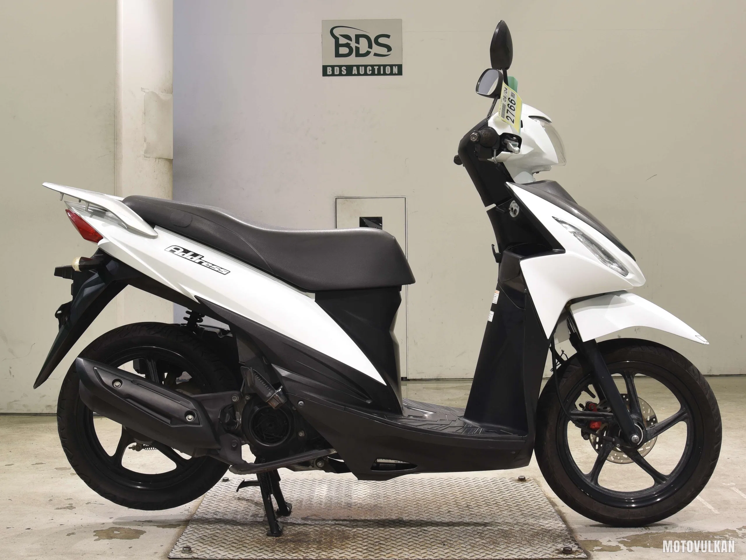Suzuki ADDRESS110-2