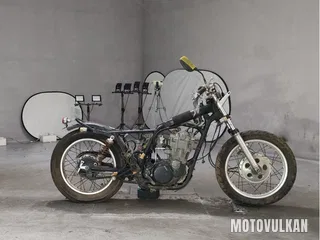 Yamaha SR400