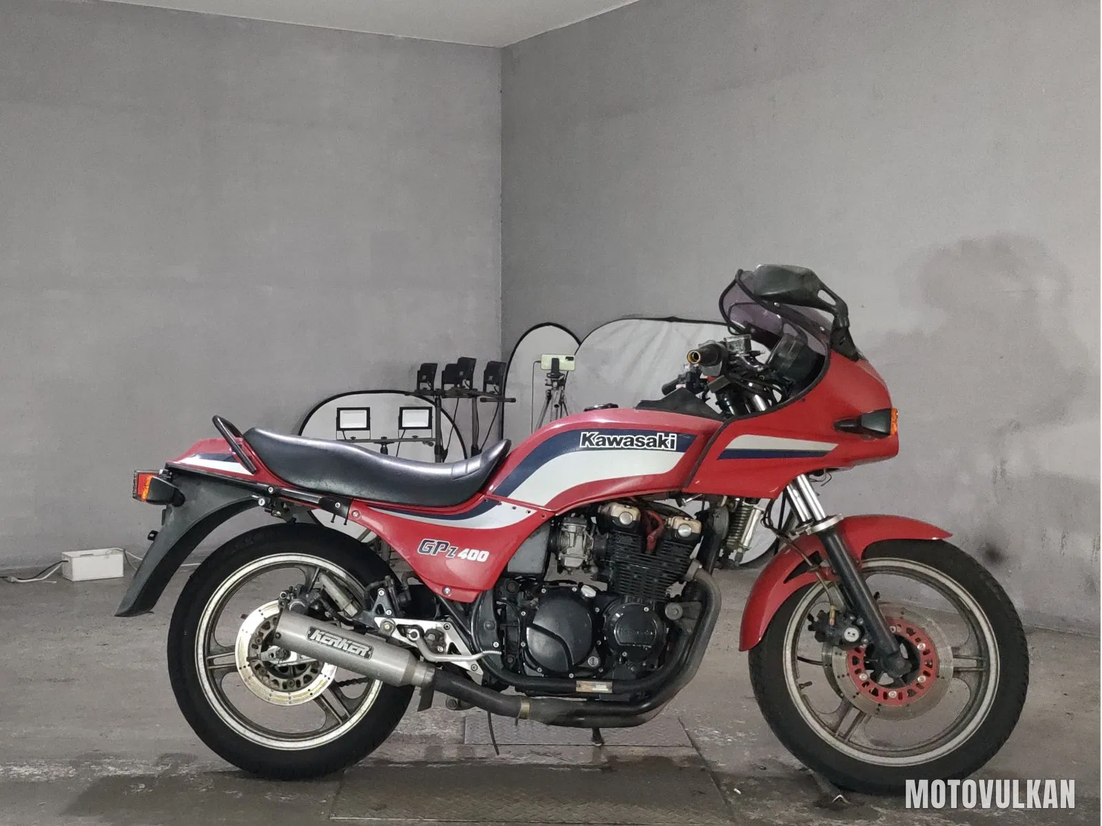 Kawasaki GPZ400
