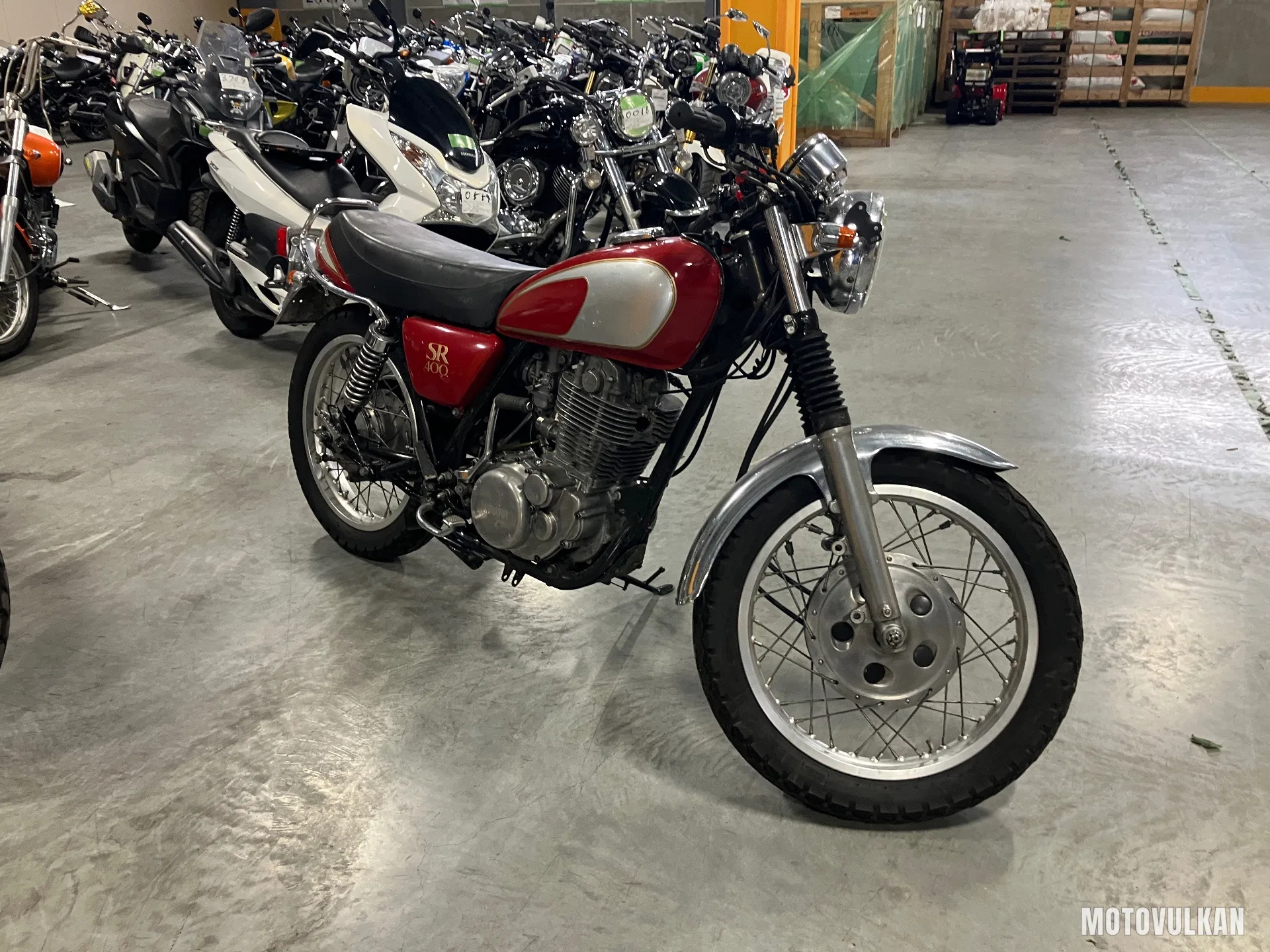 Yamaha Sr400