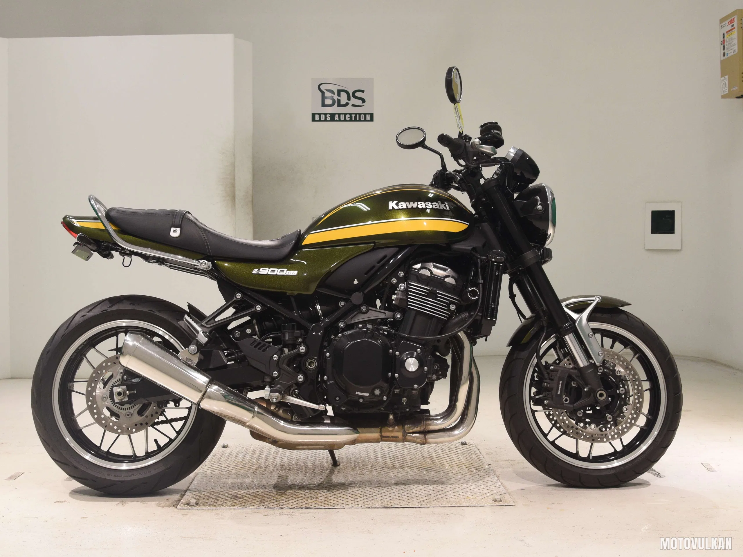 Kawasaki Z900RS