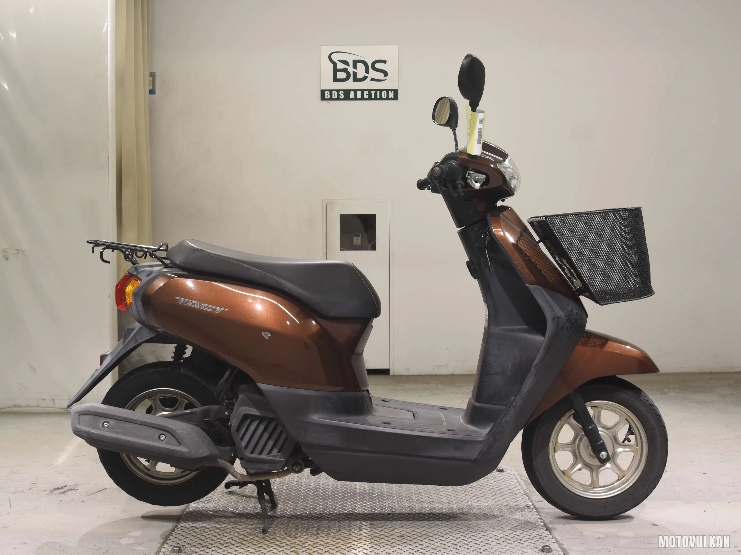 Honda TACT-4 Basic