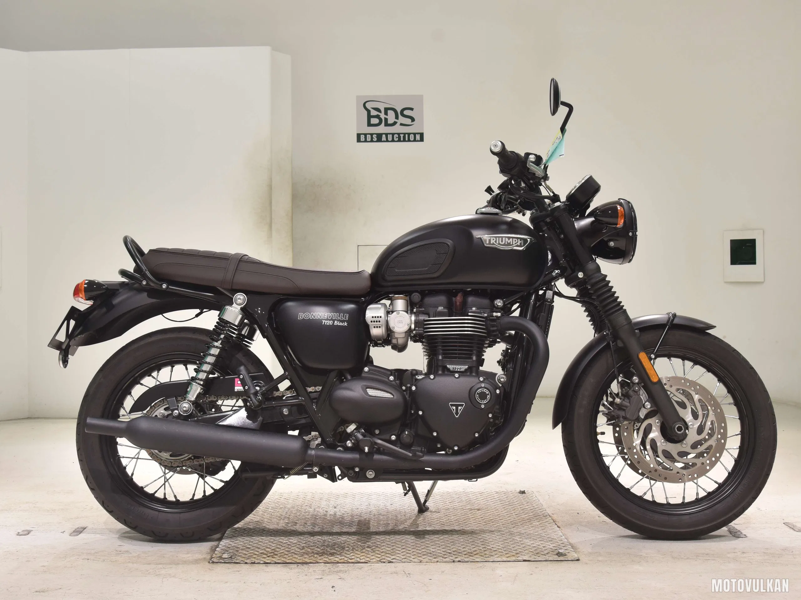  TRIUMPH BONNEVILLE T120