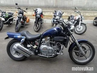 Honda V45 Magna