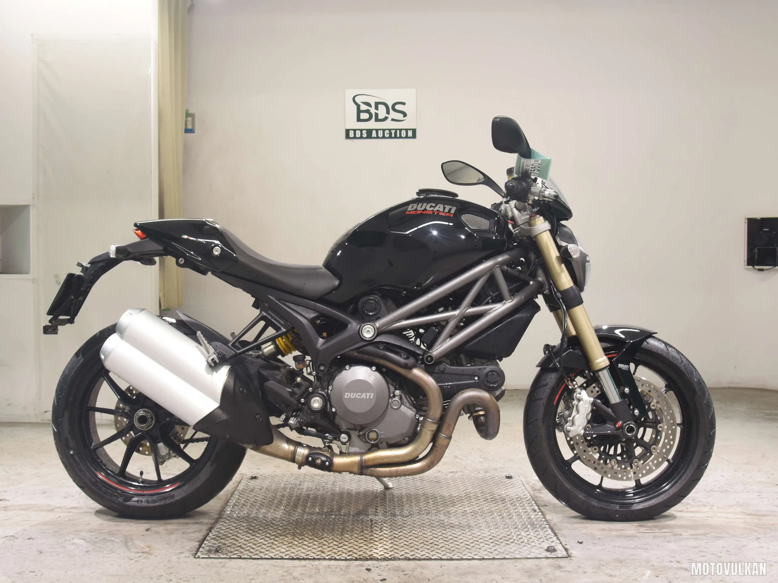  DUCATI M1100EVO