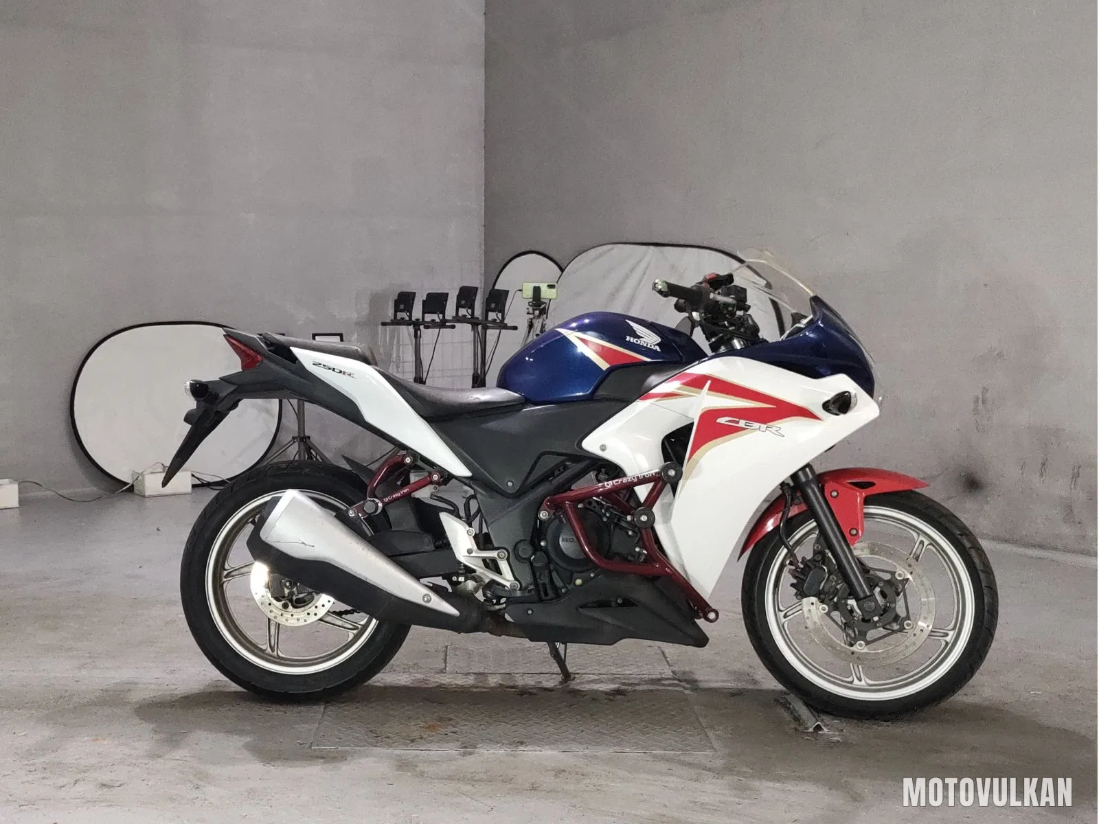 Honda CBR250R