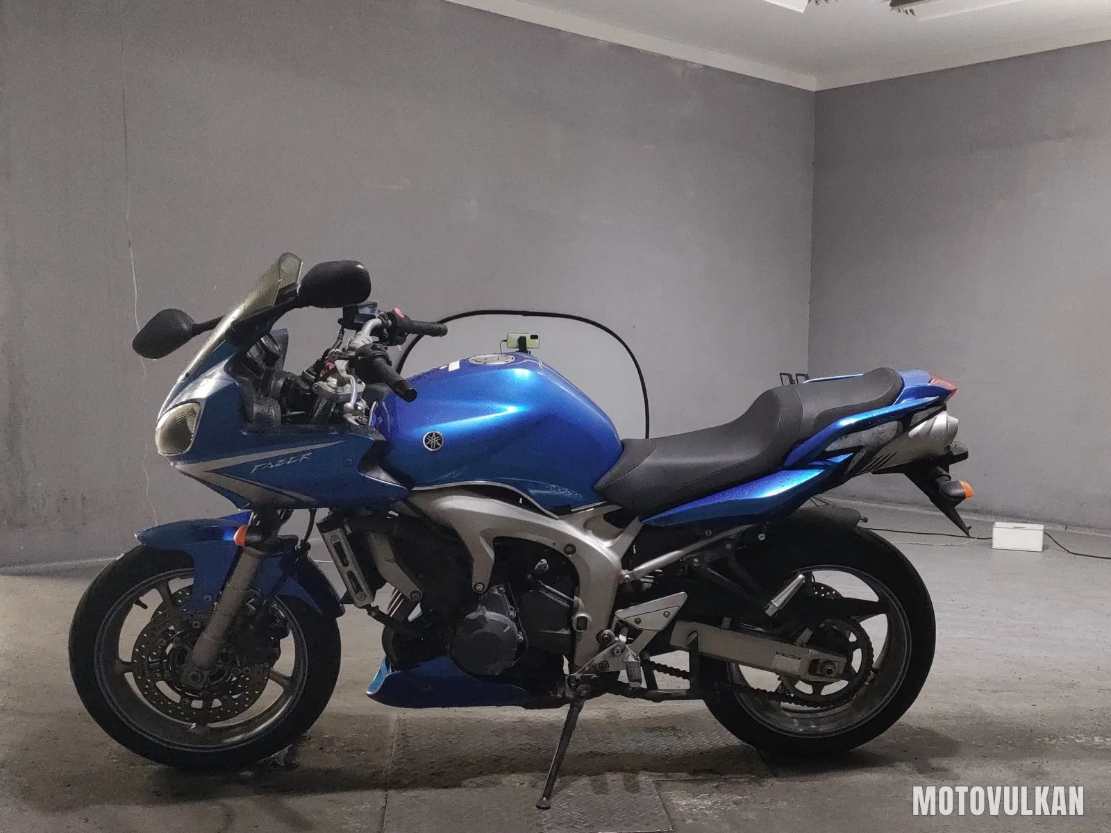 Yamaha FZ6フェザーS2