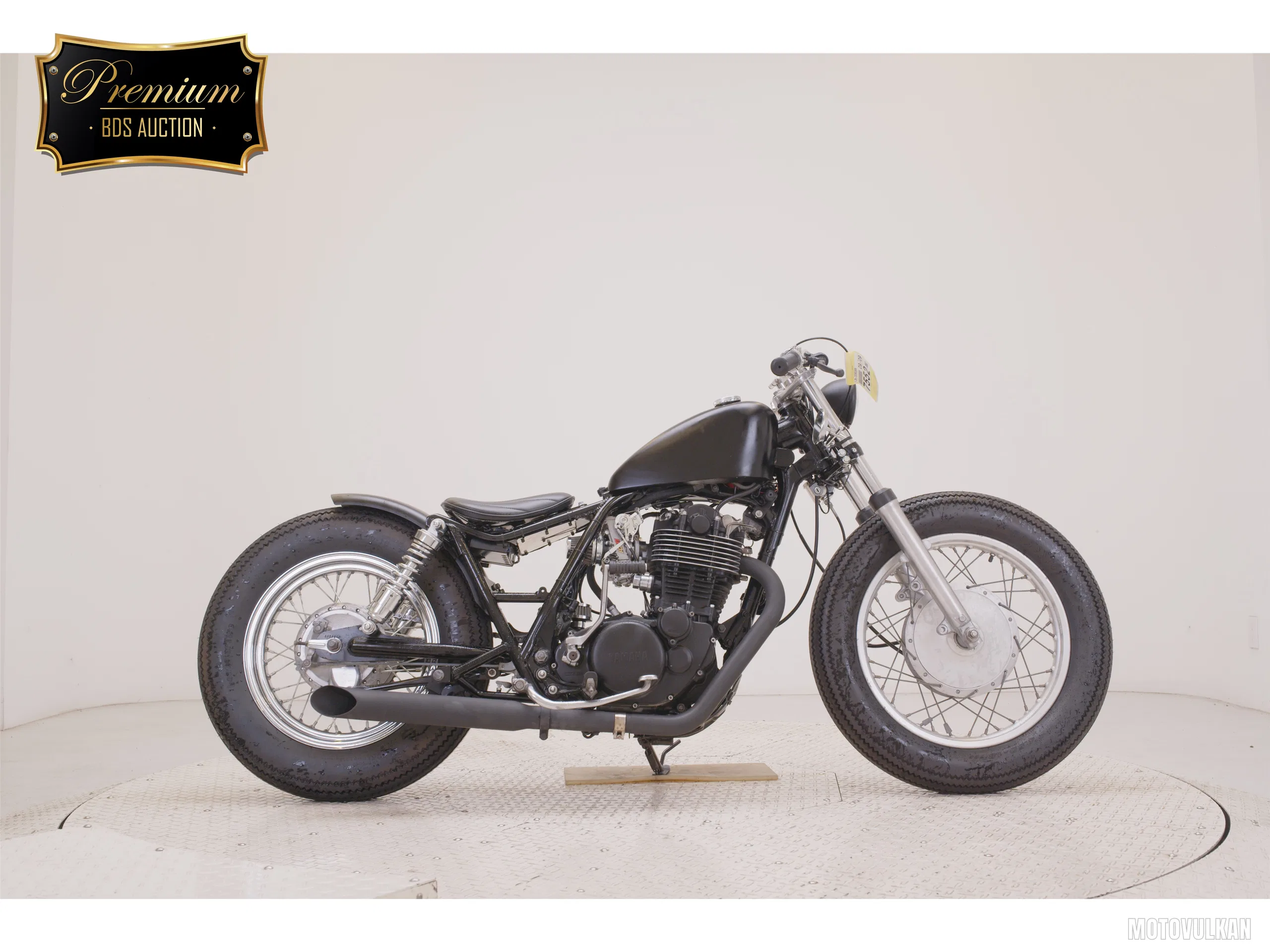 Yamaha SR400-2