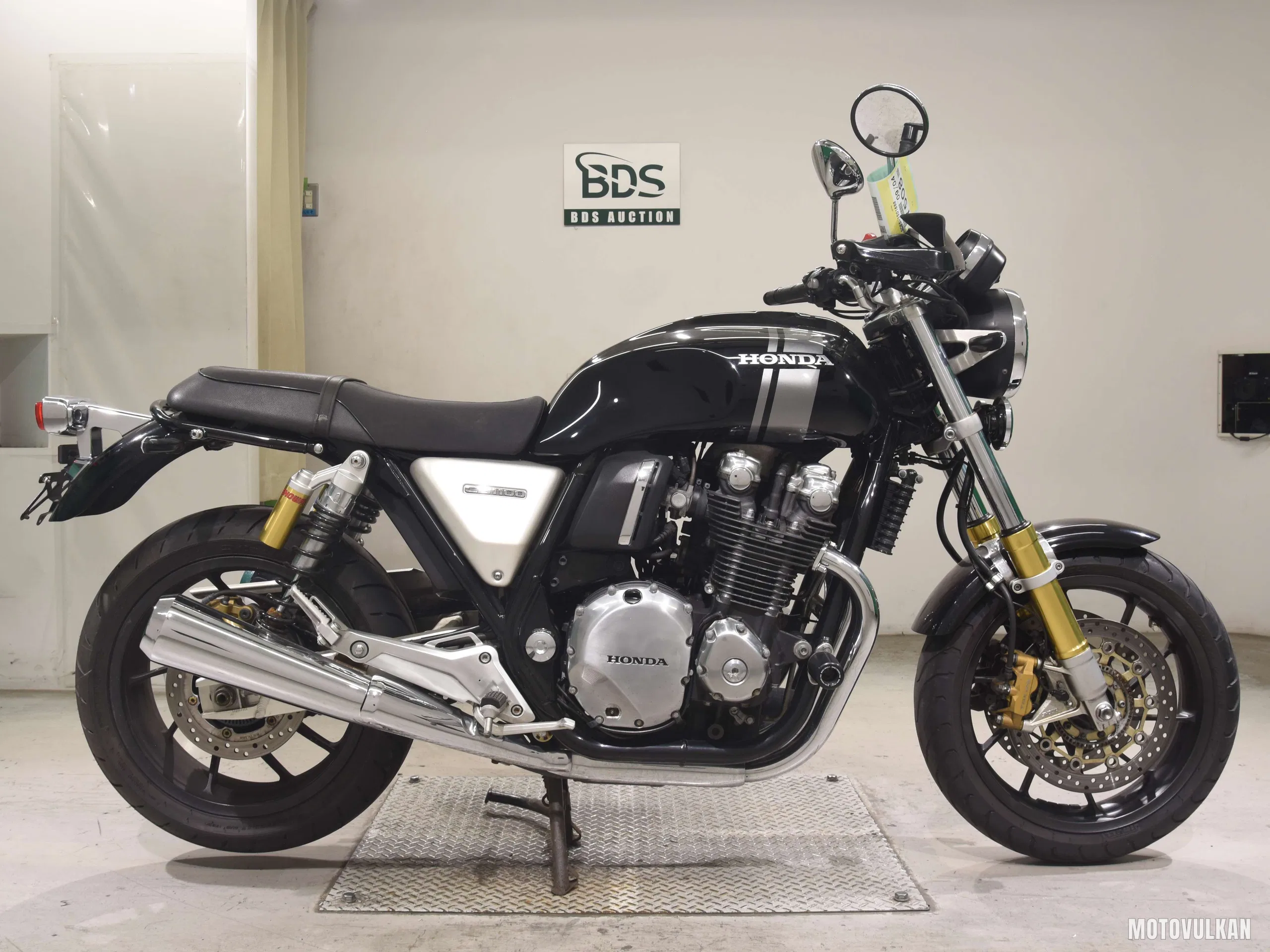 Honda CB1100RS