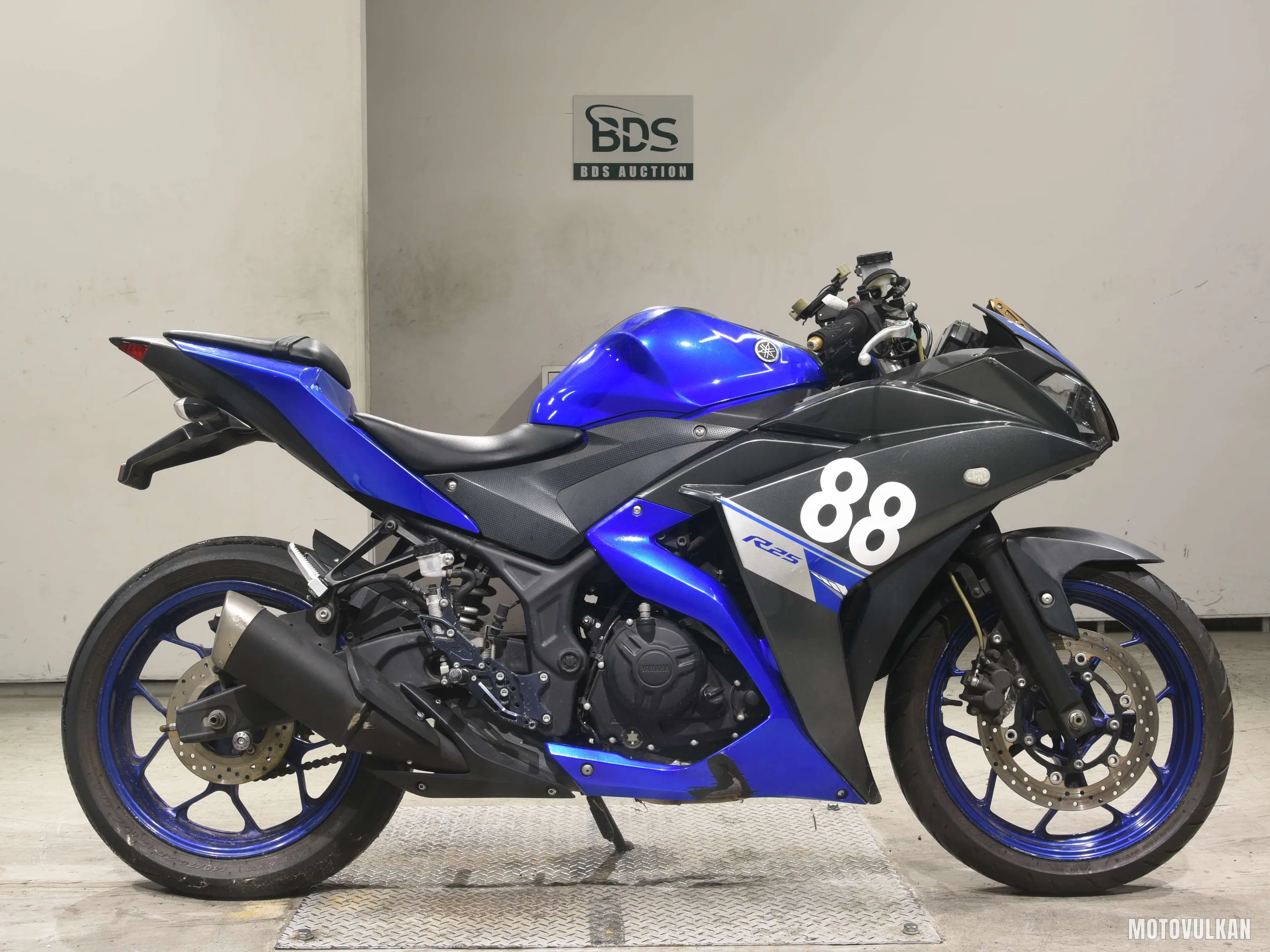 Yamaha YZF-R25