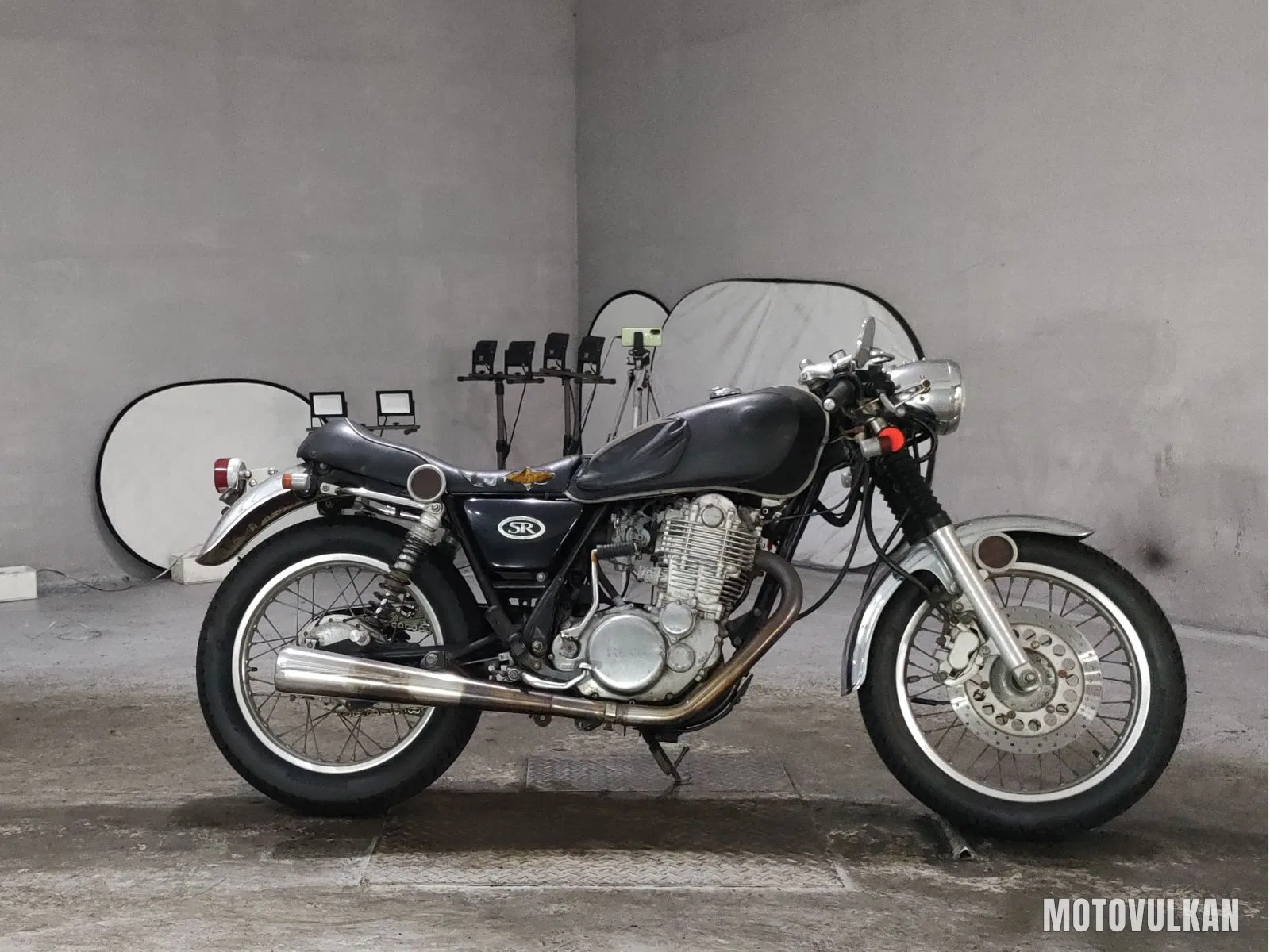 Yamaha SR400