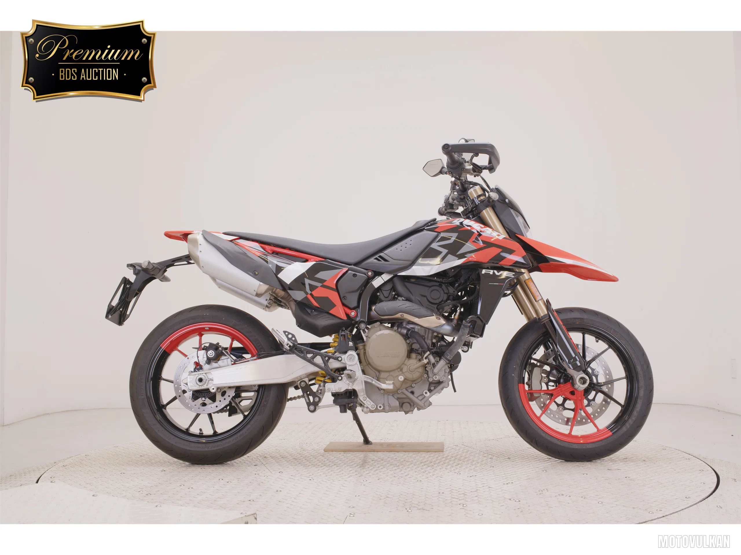  DUCATI HYPERMOTARD698モノ