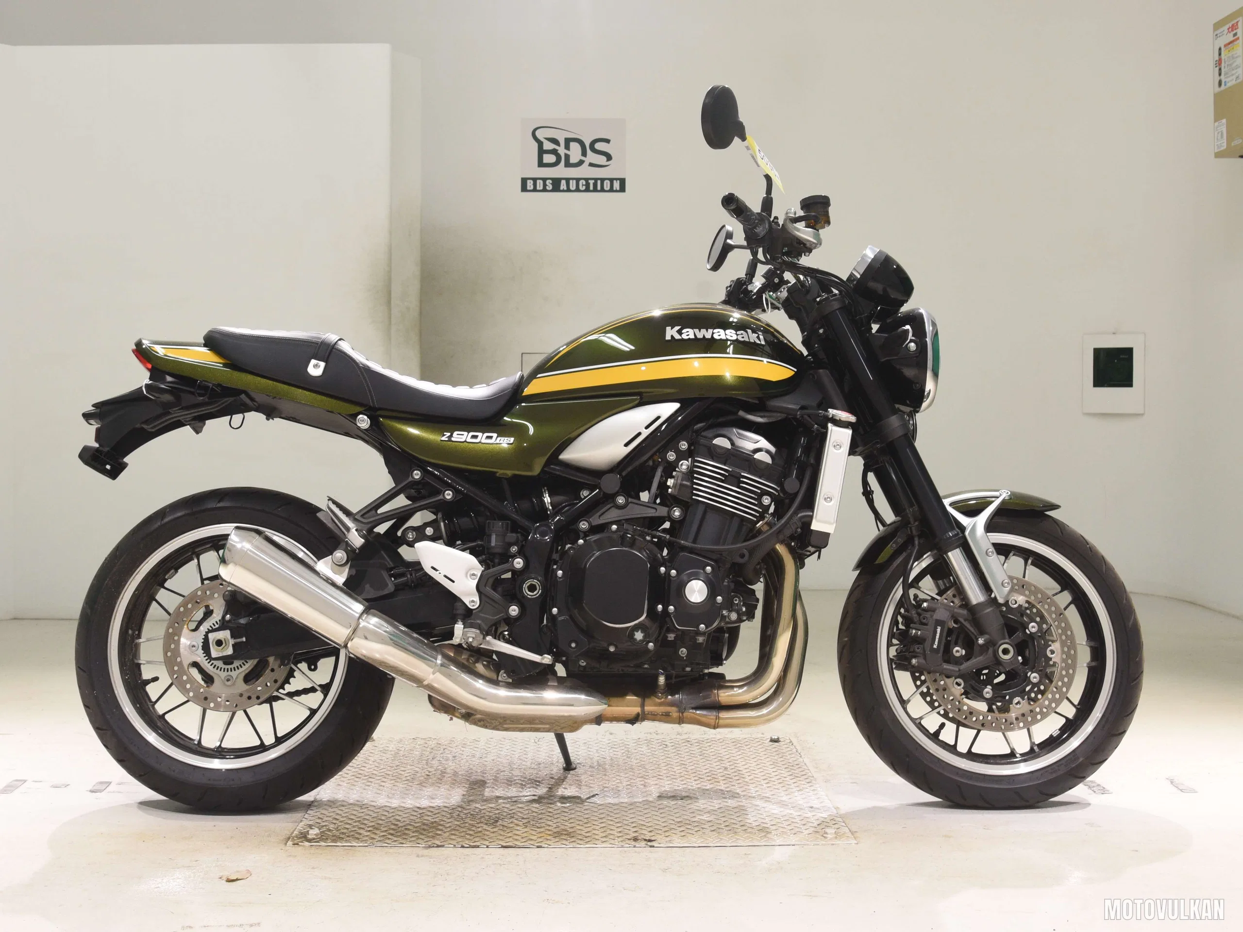 Kawasaki Z900RS