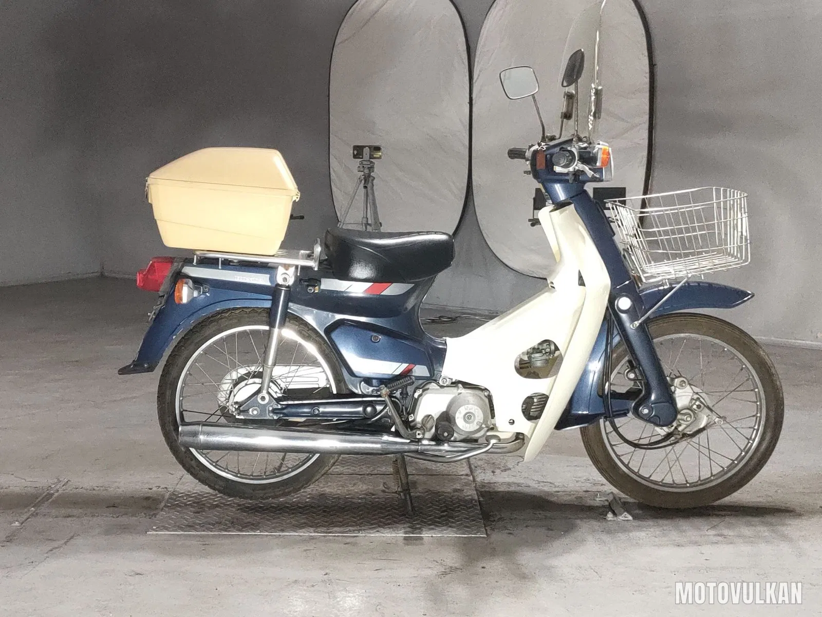 Honda Super Cub 50 Custom