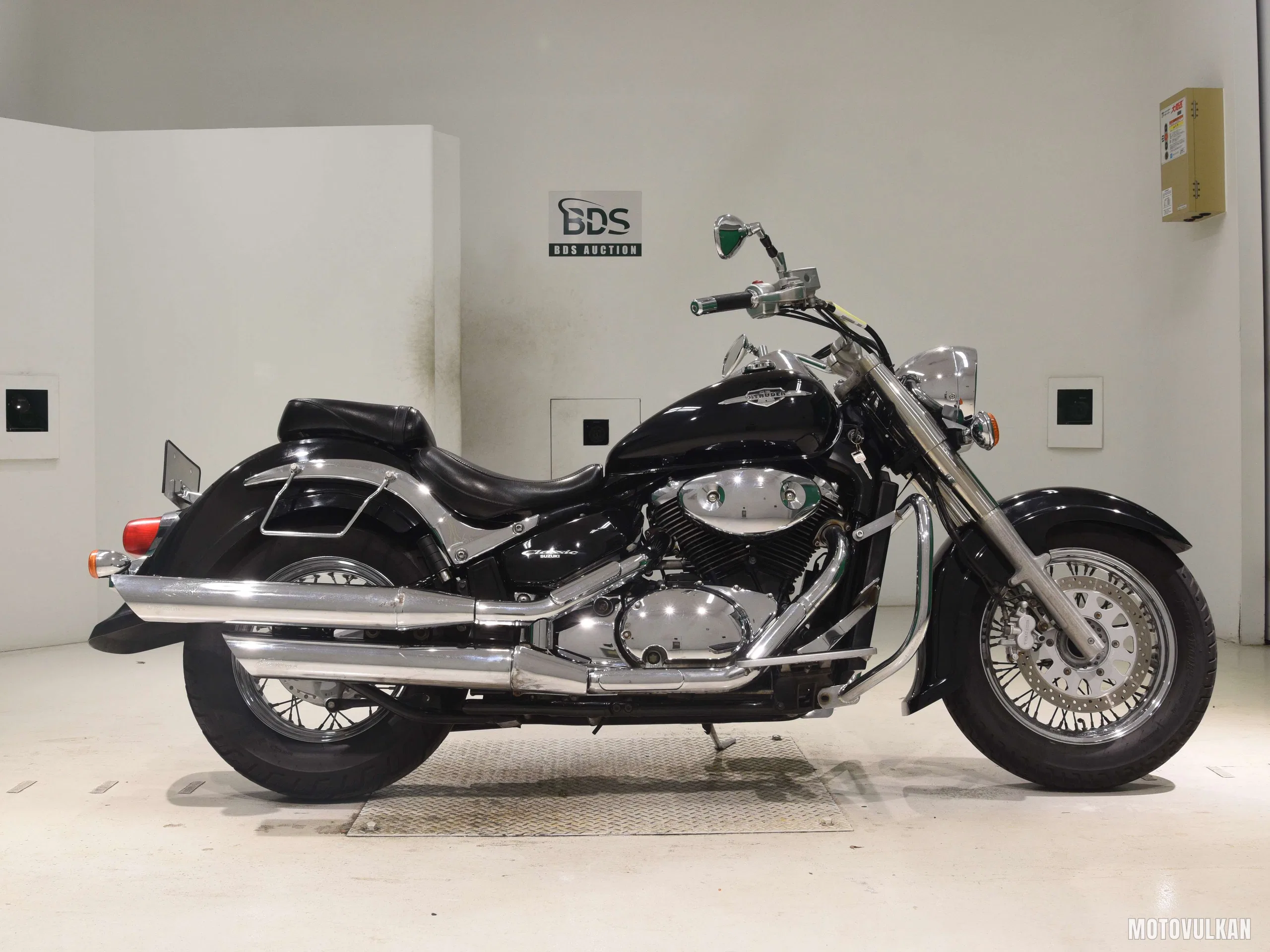 Suzuki INTRUDER400 CLASSIC