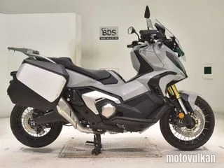Honda X-ADV750-2