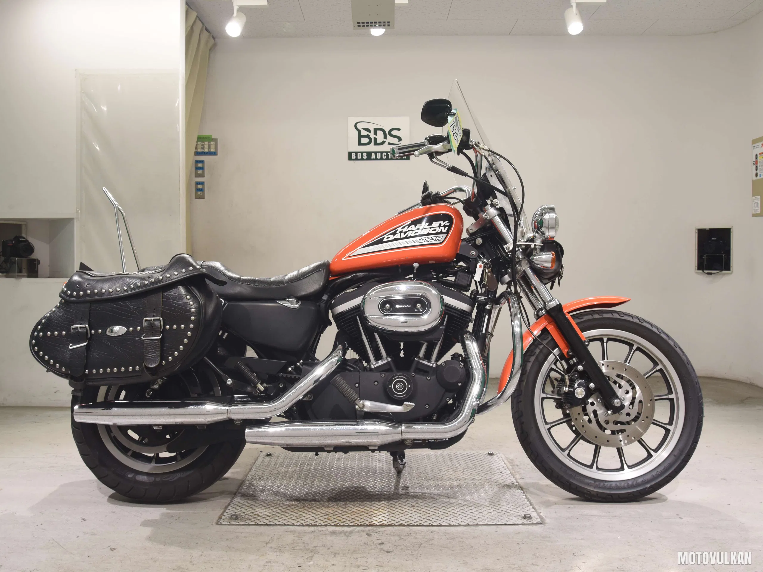  HD. XL883R