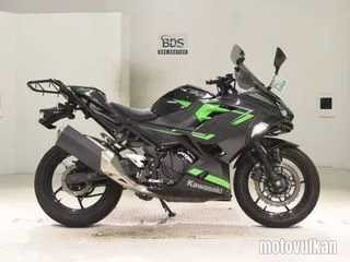 Kawasaki NINJA400-2