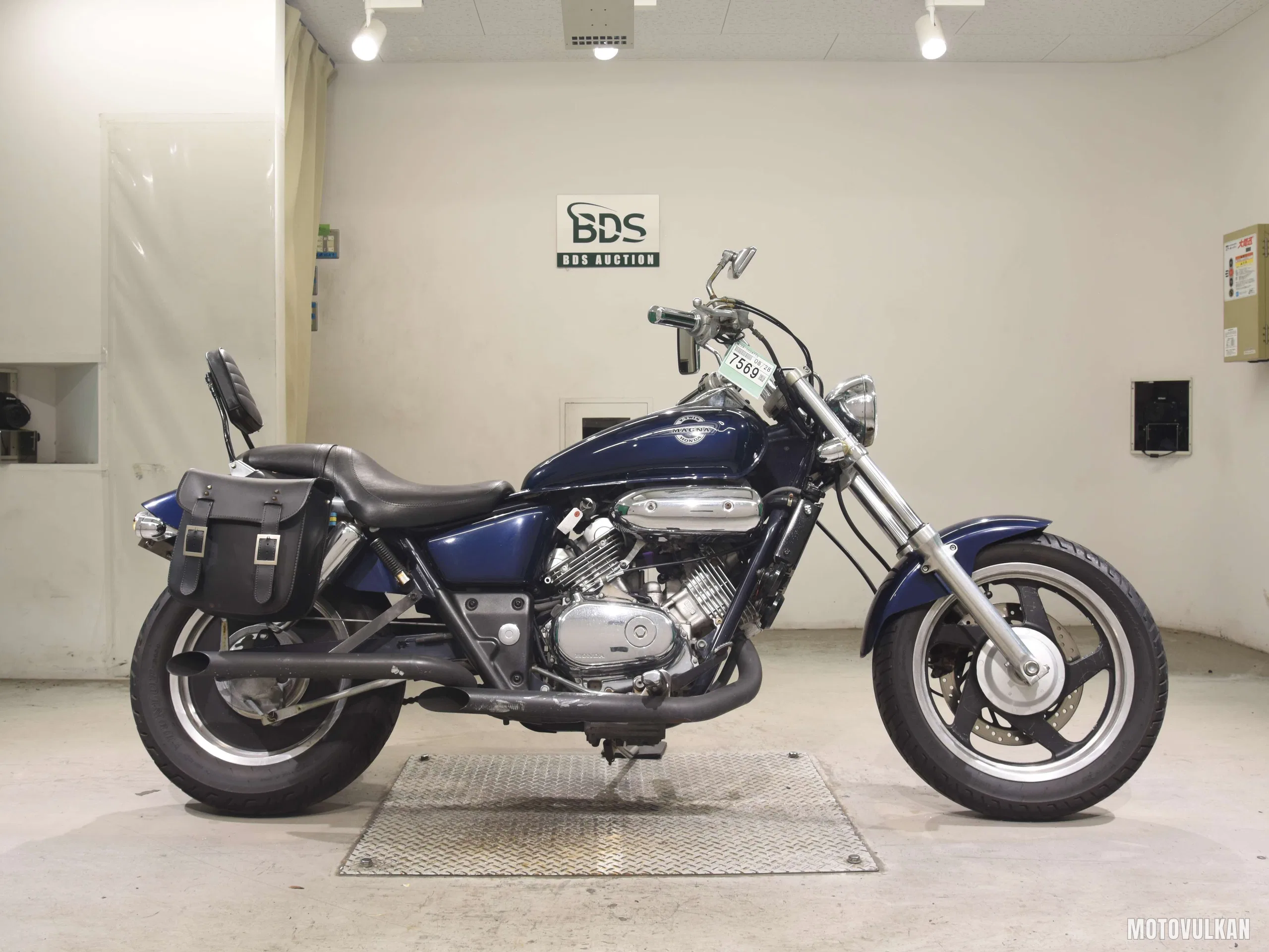 Honda MAGNA250