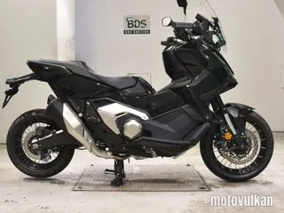 Honda X-ADV750-2