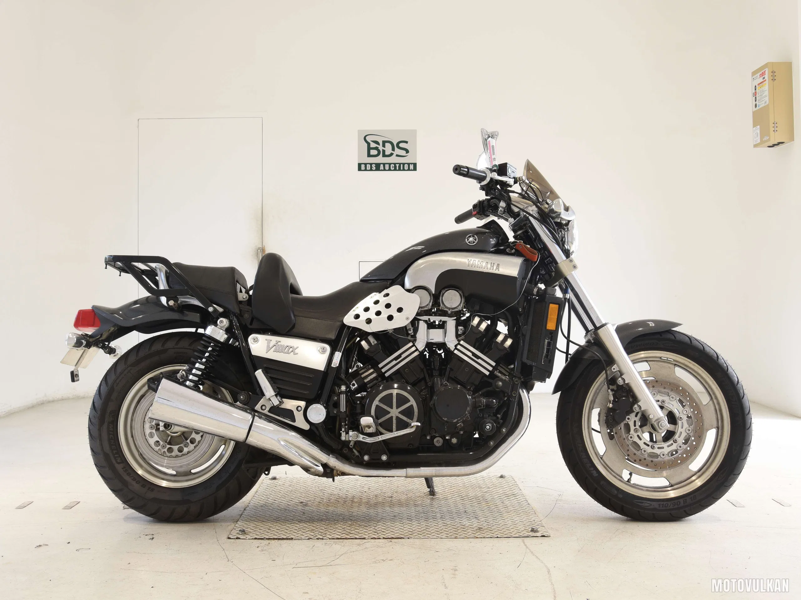 Yamaha V-MAX