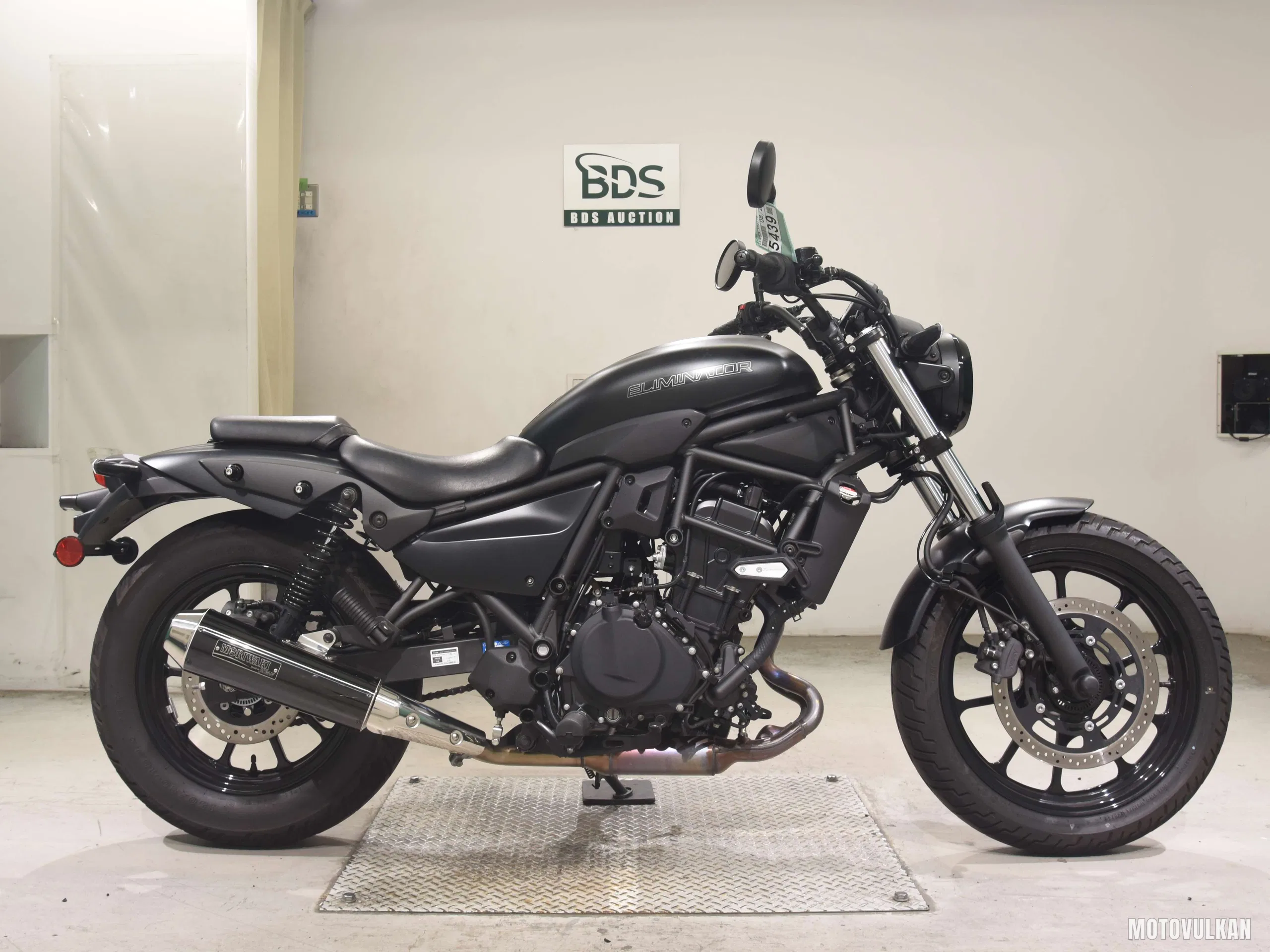 Kawasaki ELIMINATOR400-3