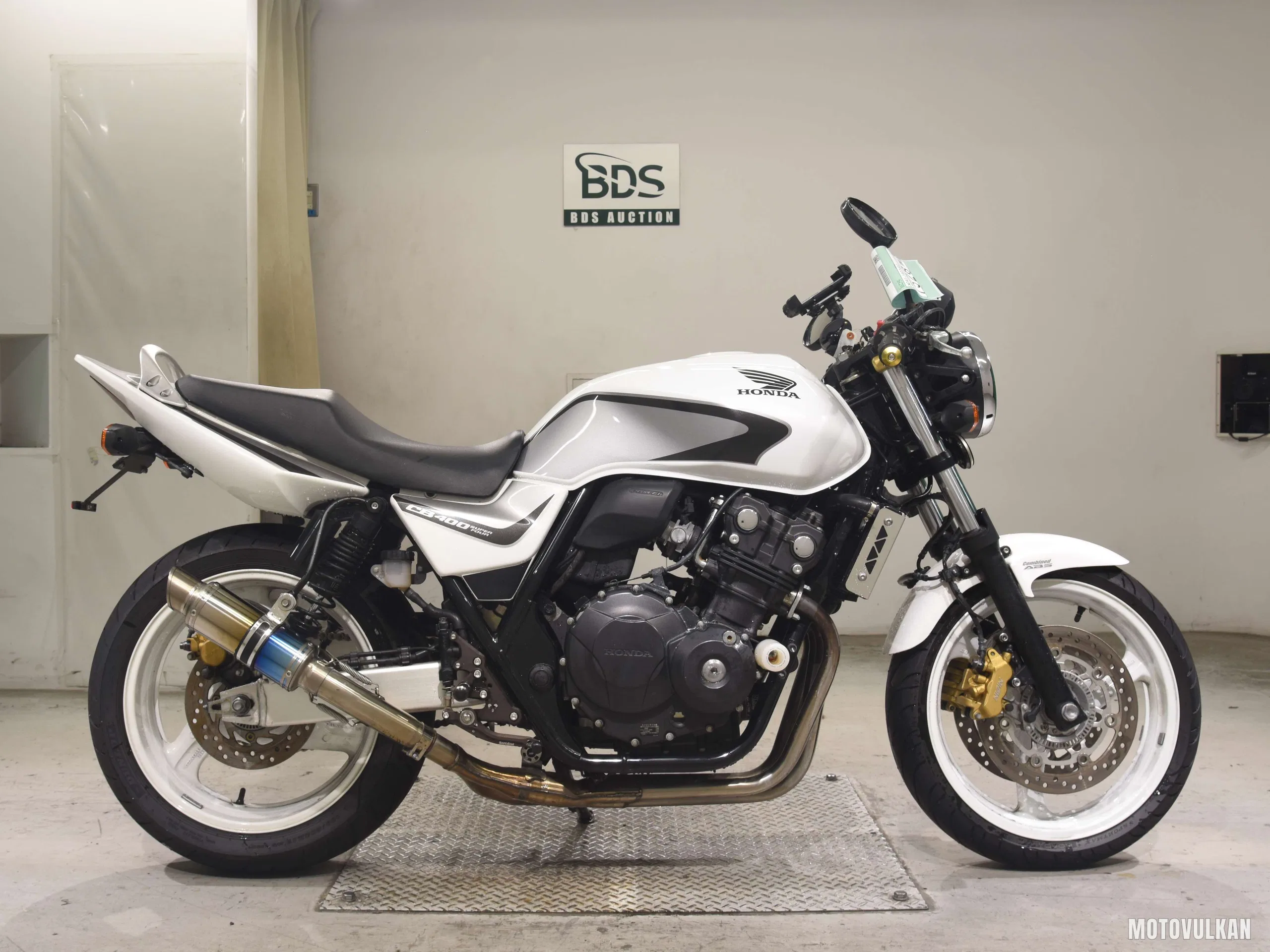 Honda CB400SFVA
