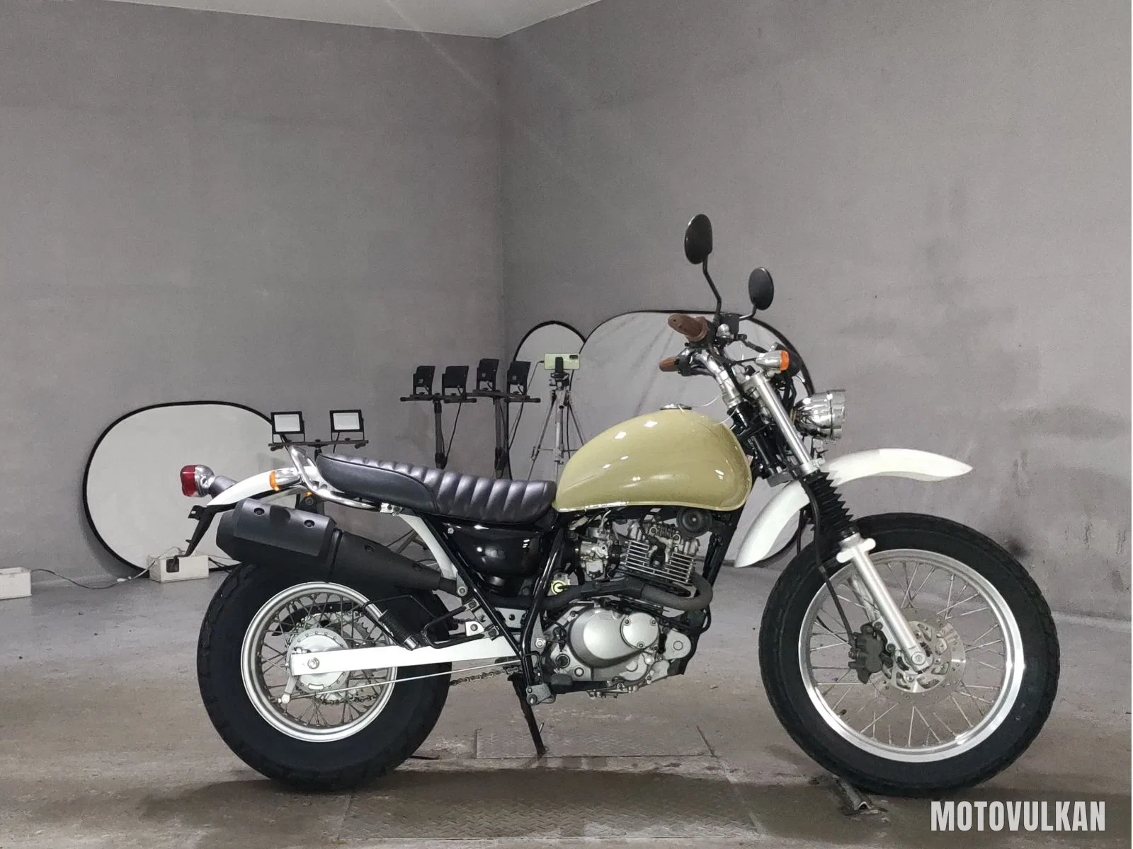Suzuki Van Van 200