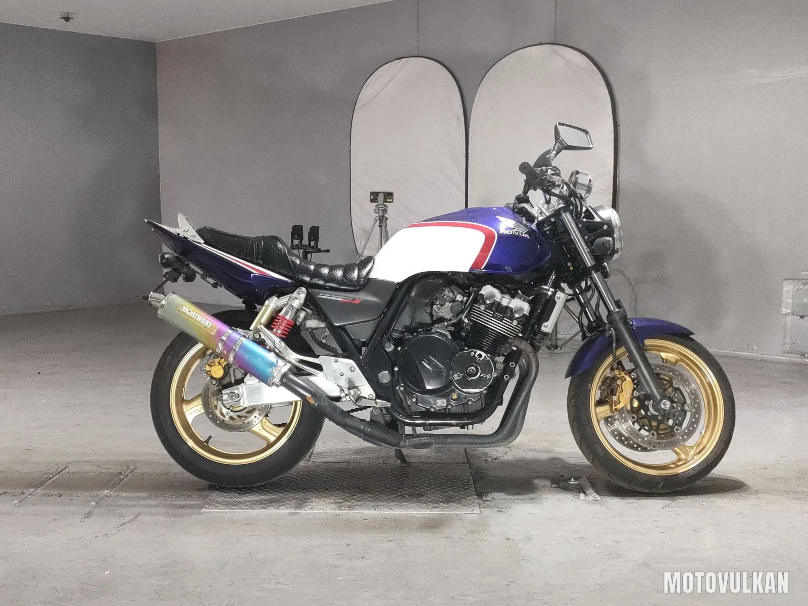 Honda CB400SF VTEC Spec 3