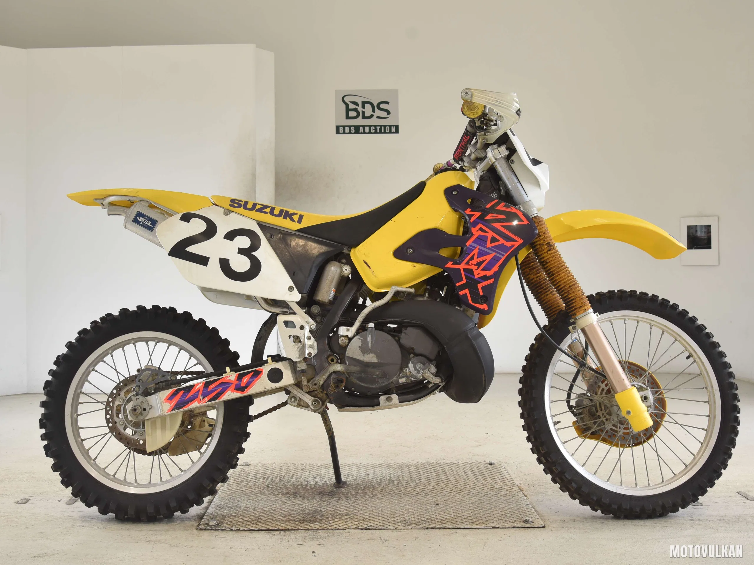 Suzuki RMX250S-2